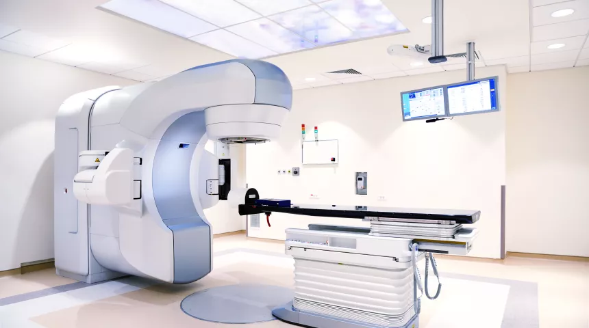 Radiotherapy machine 