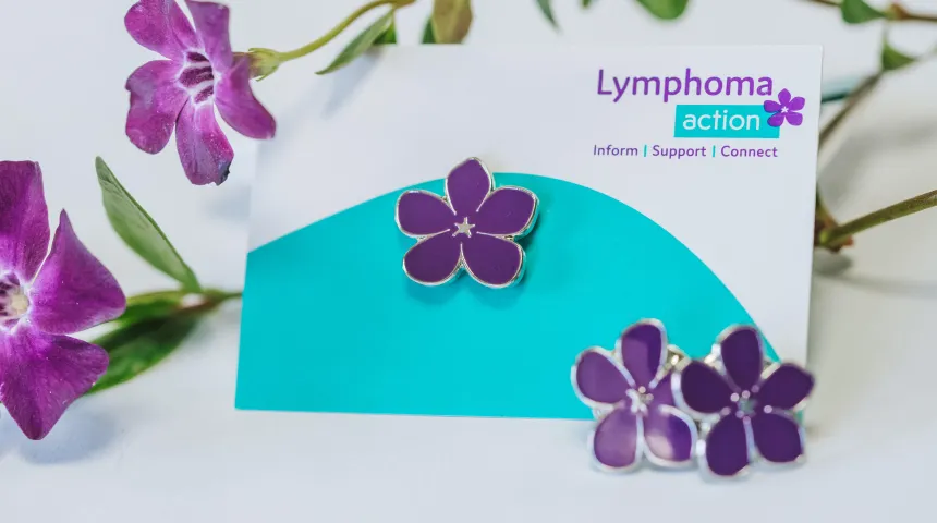 Purple periwinkle pin badge with flowers